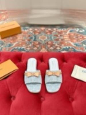 cheap quality Women Louis Vuitton Shoes Model No. 528